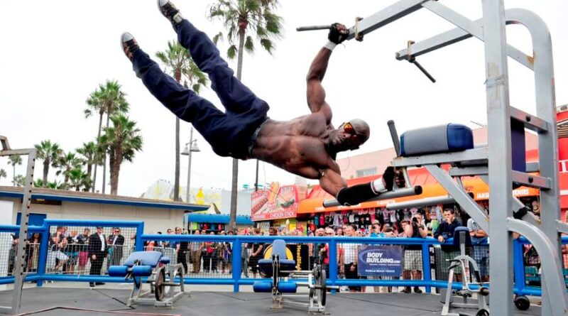 Santa Monica CA Muscle Beach
